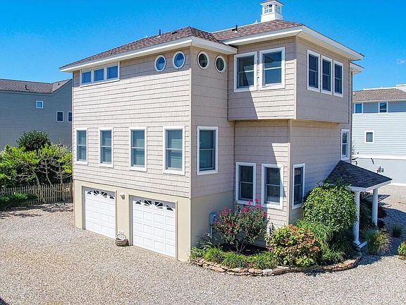 4th image of 1104I Long Beach Blvd