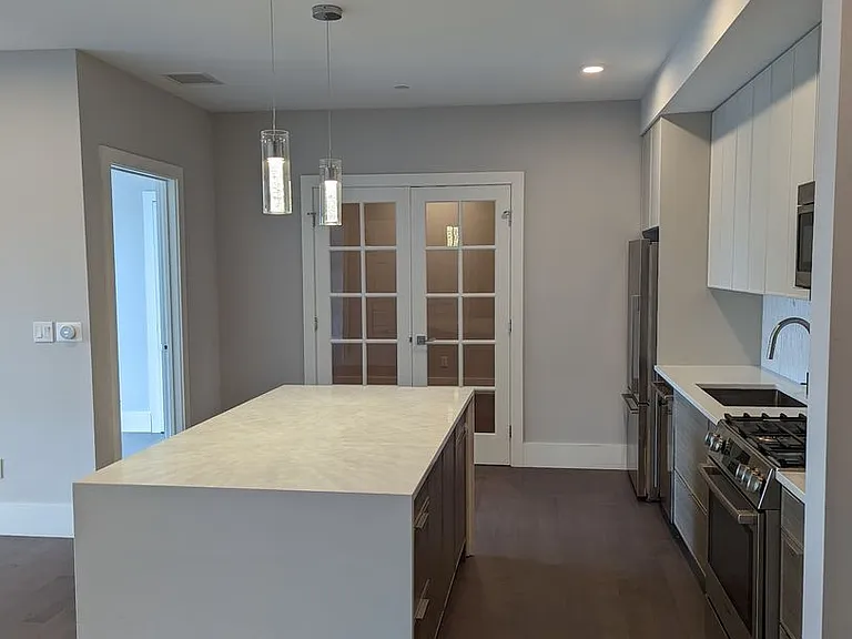 3193 Washington Street — Photo 136