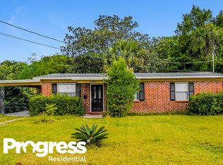 5941 Maple Leaf Dr N, Jacksonville, FL 32211