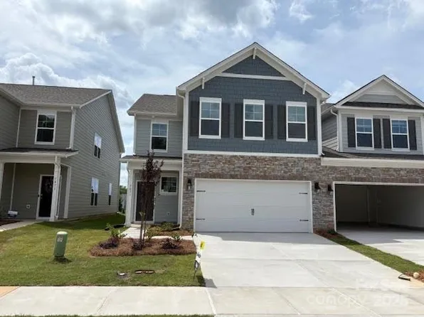 7871 Iron Rd, Sherrills Ford, NC 28673