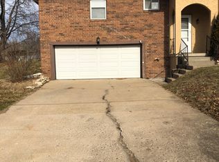 1515 SW Sunset St, Blue Springs, MO 64015