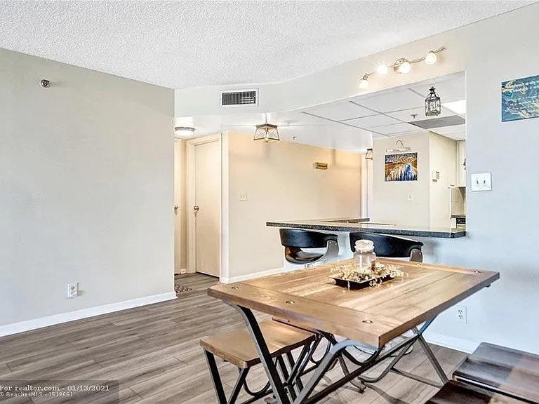 W Rolling Hills Cir — Photo 11