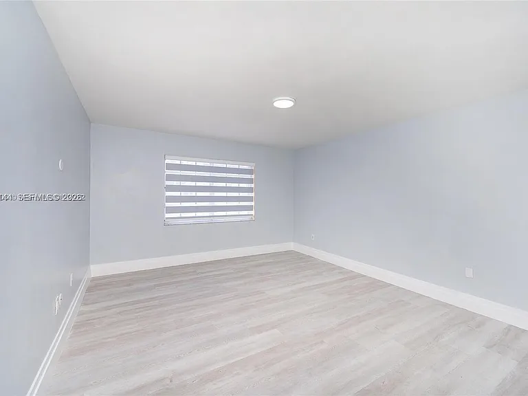 18660 NW 78th Ave — Photo 19