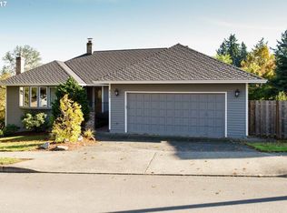 412 SE 15th St, Gresham, OR