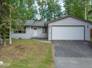 16103 Mammoth Ct, Eagle River, AK 99577