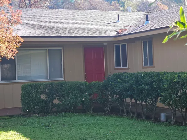 4184 Sherwood Ct, Lucerne, CA 95458