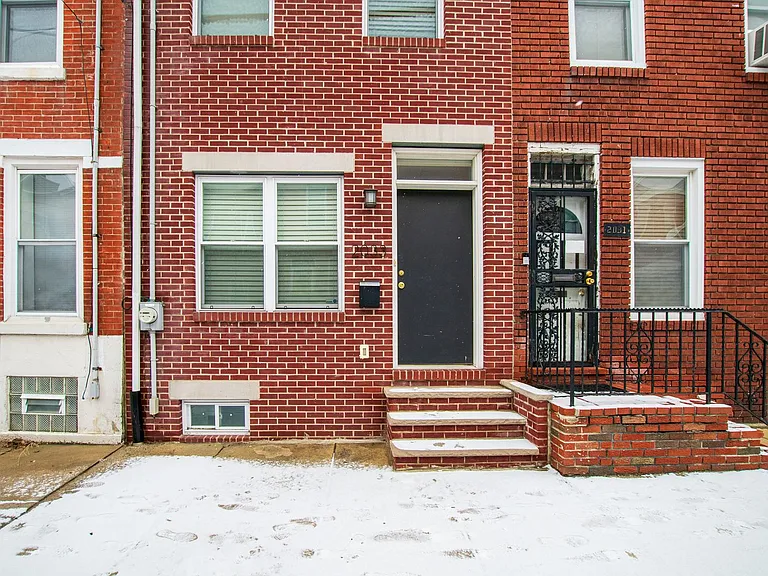 2033 Manton St — Photo 22