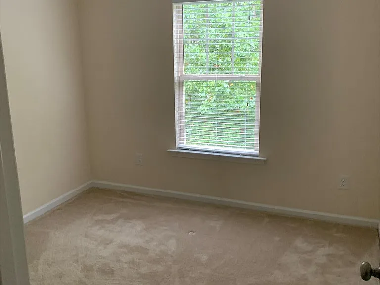 6485 Revere St — Photo 11
