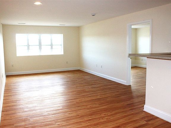 2nd image of 140 Railroad Ave #301