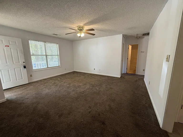 130 Village Ln #A — Photo 6