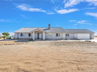 11727 Oxford Rd, Phelan, CA 92371