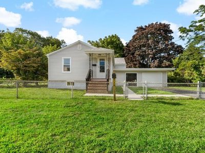 1143 Tacoma St, New Bedford, MA, 02745
