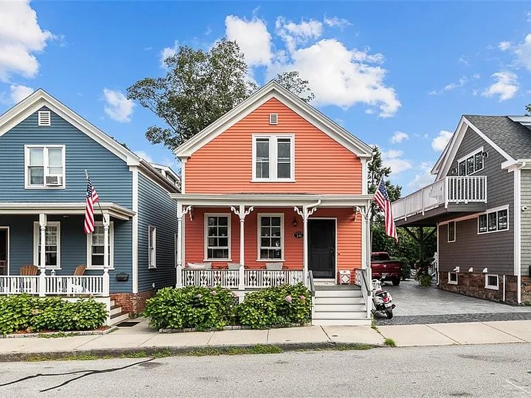 46 Hammond St — Photo 1
