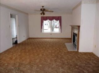 606 Huntington Dr, High Point, NC 27262