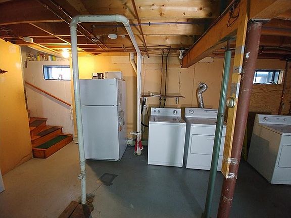 5th image of 40 Breer St