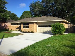 10810 Cedarhurst Dr, Houston, TX 77096