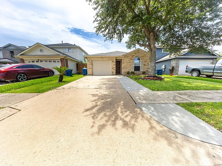 15406 Apple Bloom Way — Photo 2