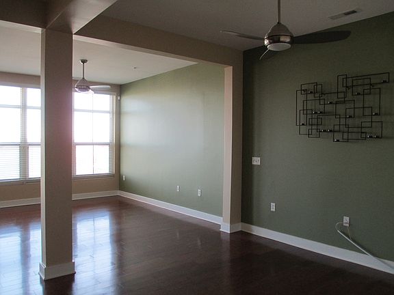 3rd image of 3 Greenwich Dr APT 100