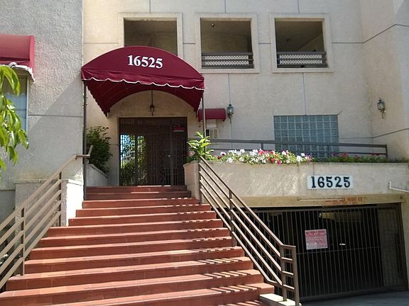 2nd image of 16525 Vanowen St #111