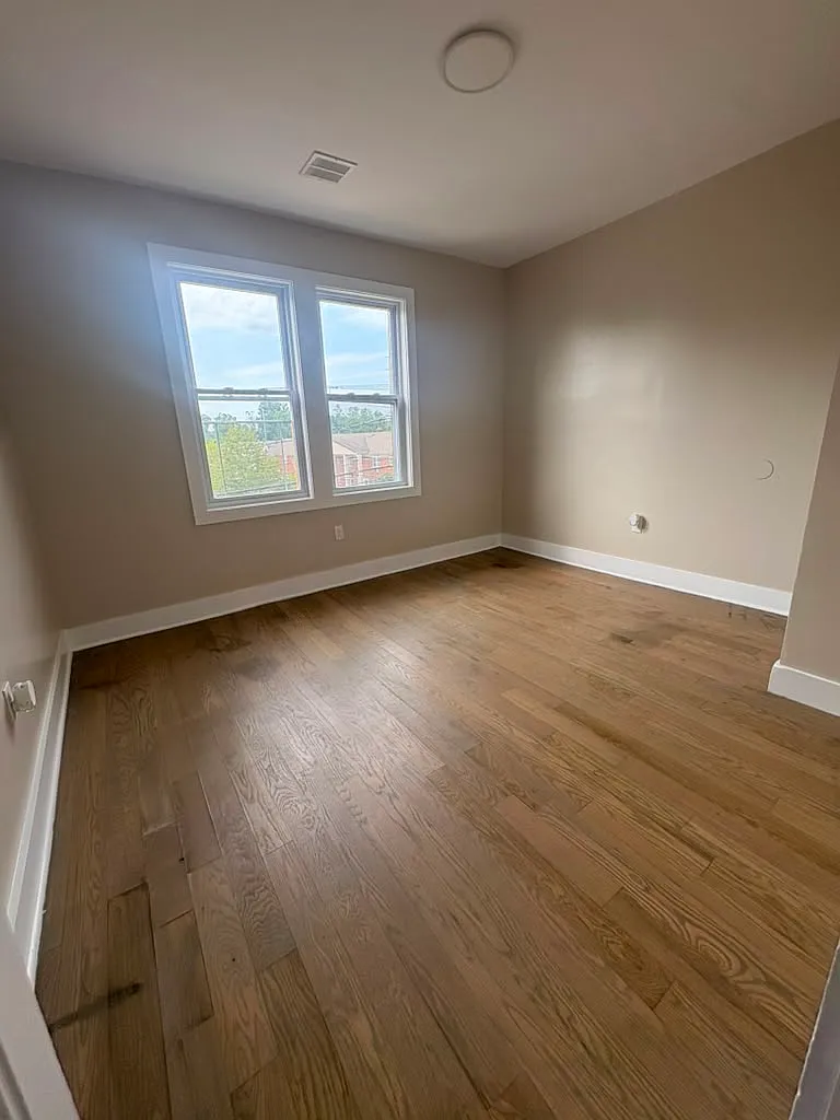3 bed, $2,800 — Photo 3