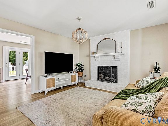 5th image of 6437 Lantana Ln