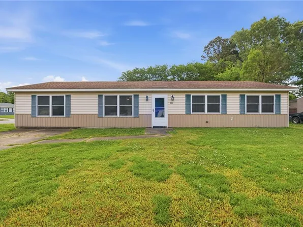 800 Churchill Dr, Virginia Beach, VA 23464