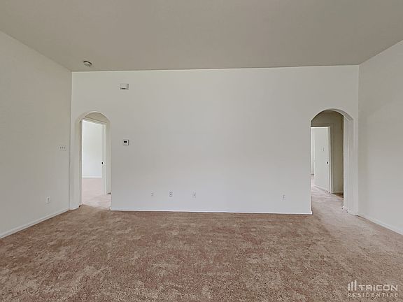 3rd image of 958 Oak Terrace Dr