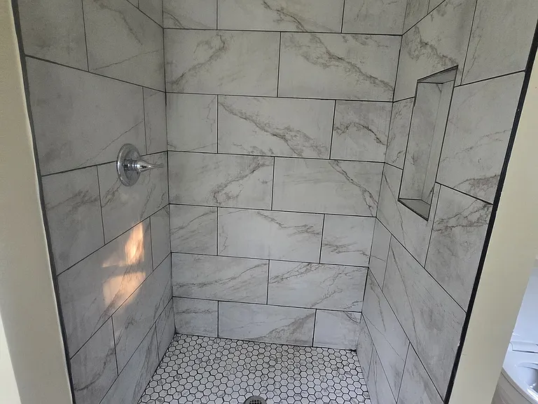 724 Temple Ave — Photo 10