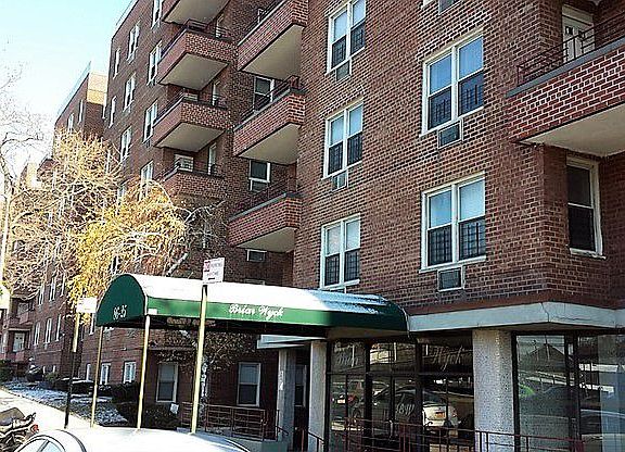 3rd image of 8625 Van Wyck Expy APT 218