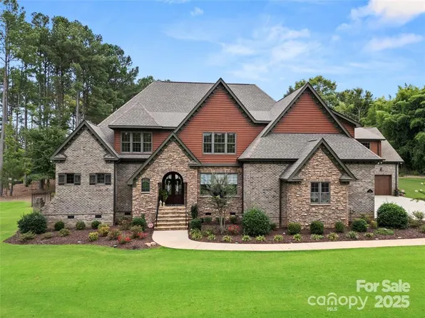 664 Bellegray Rd, Clover, SC 29710