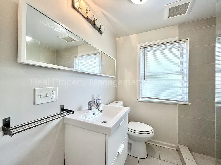 316 Spencer — Photo 28