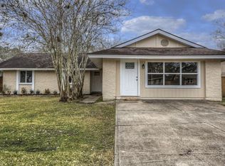 4426 Saffron Ln, Friendswood, TX 77546