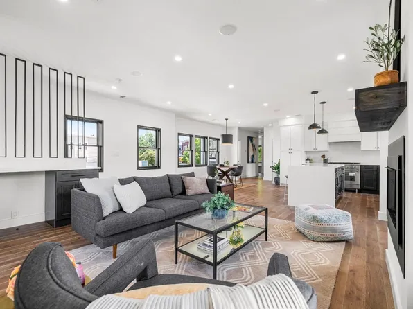 377-377B Washington St, Somerville, MA 02143