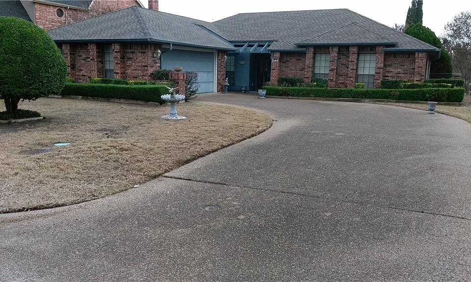 1st image of 508 Gingerbread Ln