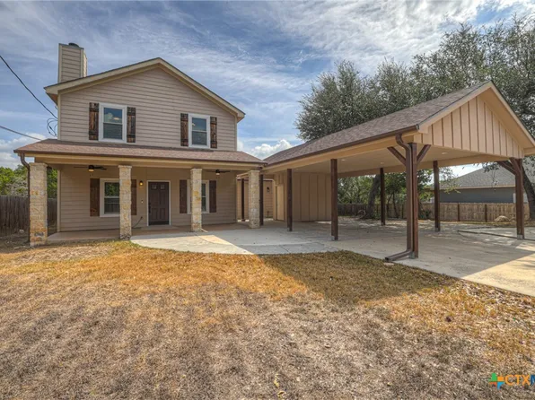 1452 Lakeview Dr, Canyon Lake, TX 78133