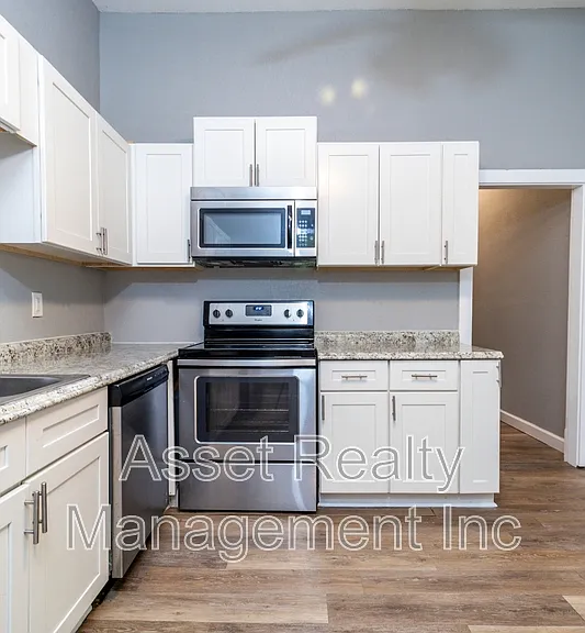 2638 Barton St — Photo 26