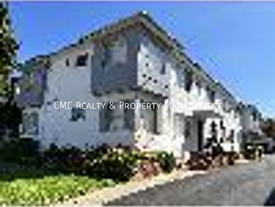 1st image of 834 Austin Ave APT 4