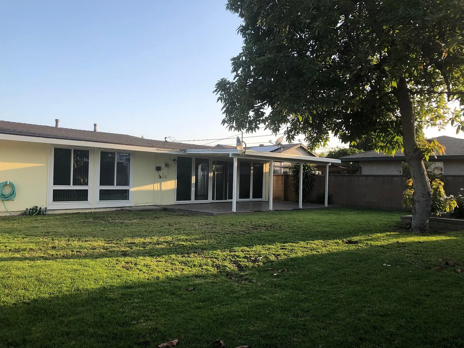4 bed, 1219 sqft, $3,750 — Photo 2