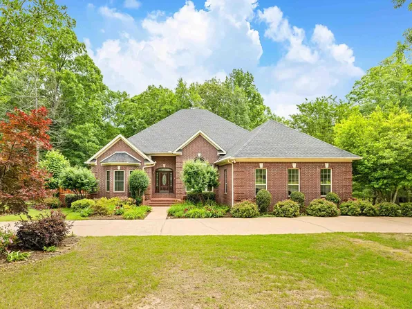 15680 Spring Club Dr, Hensley, AR 72065