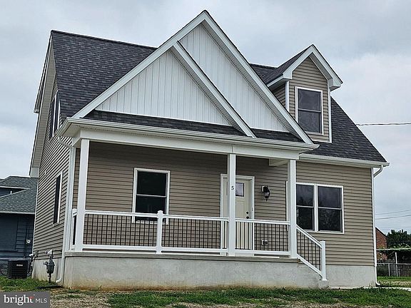 2nd image of 5 Myrtle Ave