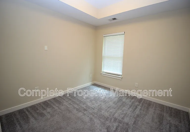 20478 Castle Ridge Rd — Photo 6