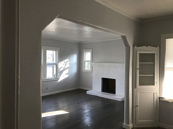 4th image of 2231 W St