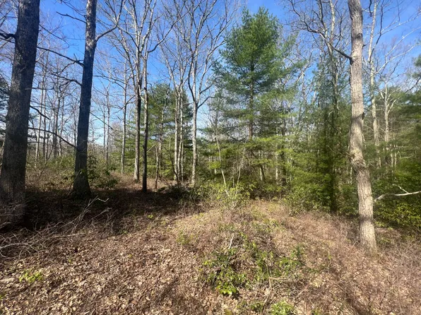 822 Route 739, Hawley, PA 18428