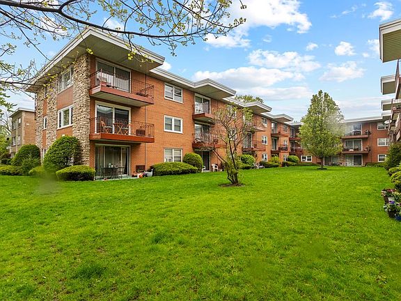2nd image of 5440 W Windsor Ave APT 3A