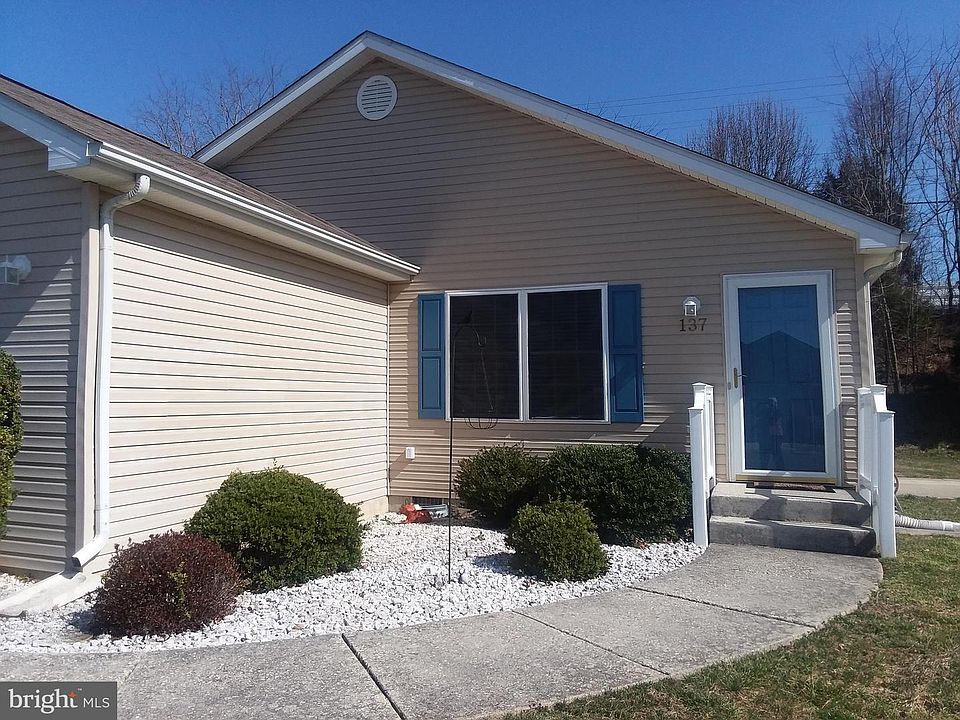 137 Planters Run Ct, Dover, DE 19901 Zillow