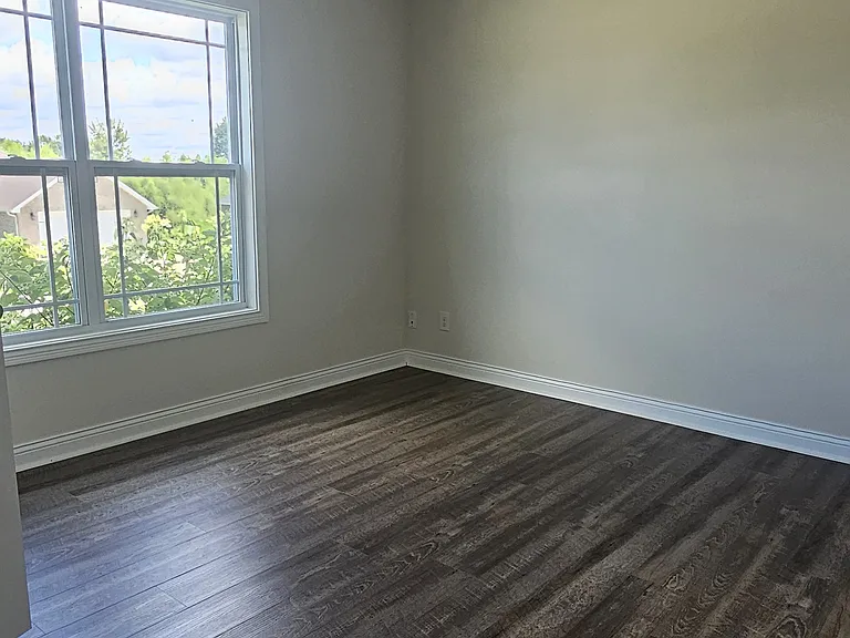 631 Tristan Ln — Photo 10