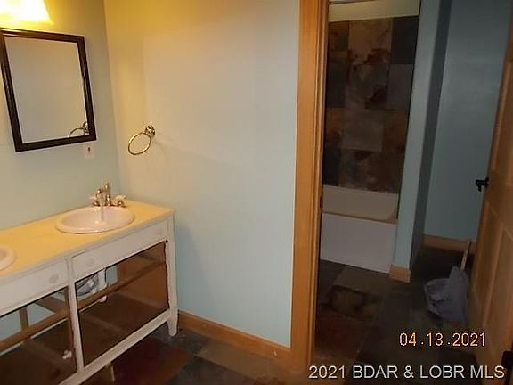 3rd image of 188 Oak Valley Dr
