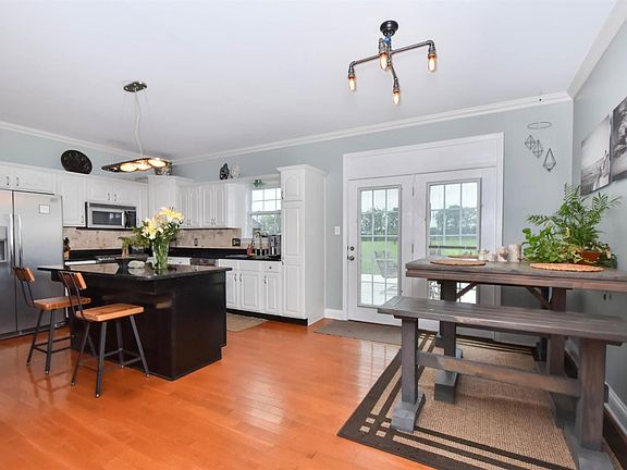 2nd image of 106 Colonial Dr