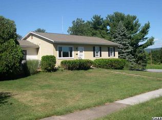 1425 Yorktowne Rd, Mechanicsburg, PA 17050