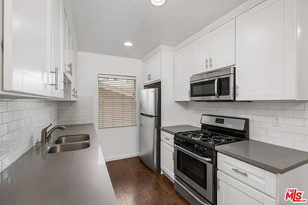 1 bed, 1.0 bath, 750 sqft, $2,295 — Photo 1